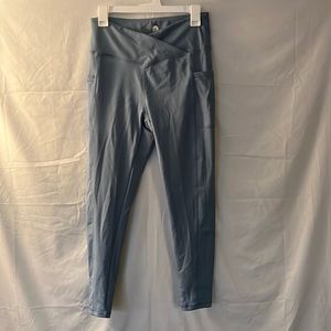 Pocket cross leggings